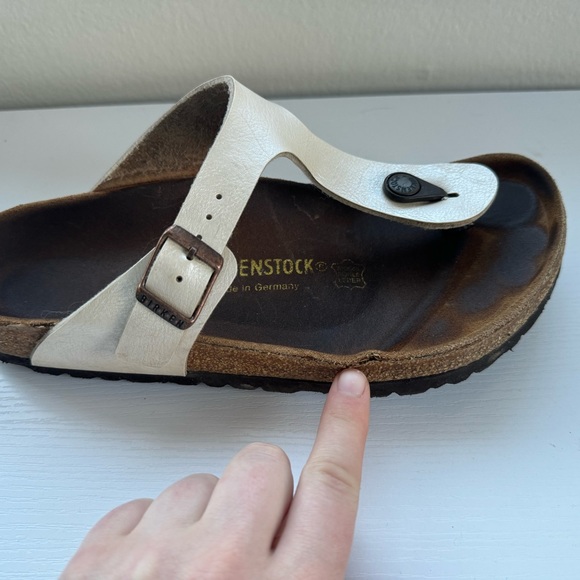 Birkenstock Gizeh Sandal in Graceful Pearl White - Picture 4 of 15